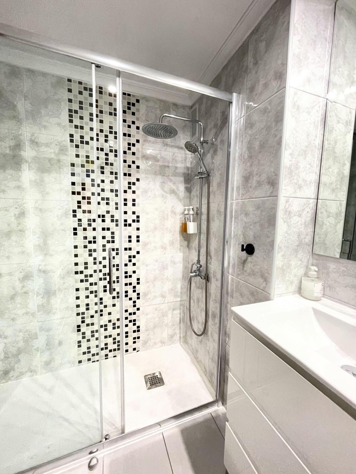 Vivienda Con Parking Incluido - Zona Van Dyck Apartment Salamanca Ngoại thất bức ảnh